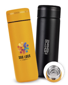 Garrafa térmica de 300ml em plástico amarelo, com tampa transparente e design clean. Ideal para manter bebidas quentes ou geladas por mais tempo.