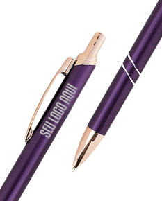 Caneta Metal preta e prateada, ideal para escrita e desenho. Feita de metal e possui uma ponta afiada. Perfeita para uso no escritório, escola e negócios.