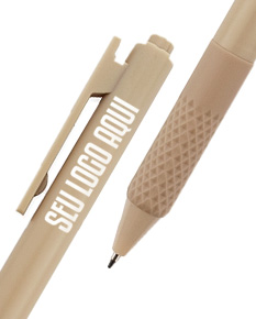 Caneta plástica marrom e amarela, objeto de escrita, instrumento de trabalho, utensílio de carpinteiro, feito de plástico, uso educacional, instrumento de desenho, ferramenta de escrita manual, cor brilhante, caneta tradicional, instrumento de papelaria, não é saudável, risco à saúde, não é recomendado, sem pessoas, utensílio de cozinheiro, um item só, design simples, sem riscos para o fumante.