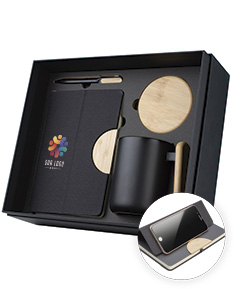 Kit de escritório moderno e digital, contendo equipamentos como computador, notebook, drive externo, teclado, laptop, mouse, monitor, scanner, botões, caneta, pasta, pasta, caixa de metal e telefone. Perfeito para ambiente de trabalho de negócios e comunicação digital.