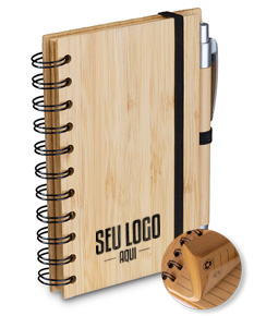 Caderno de anotações de bambu com 60 folhas e caneta, ideal para músicos e amantes da música. O caderno possui um design clássico em bambu, com detalhes em metal e spiral, perfeito para guardar partituras, letras de músicas e anotações importantes. Acompanha uma caneta para facilitar a escrita. Ideal para manter suas ideias e composições sempre em mãos.