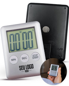 Cronômetro Timer de cor preta sobre fundo branco, mostrando os números em destaque.